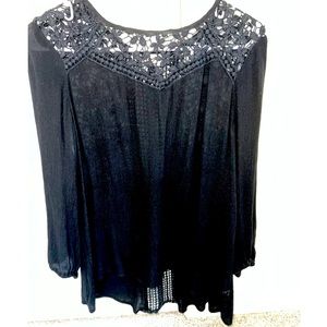 Cute Lace Back Long-sleeve Top
